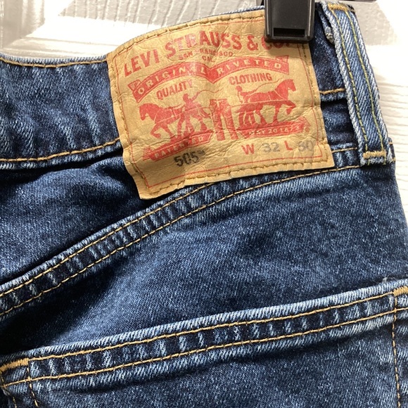 Levi's Other - Levi’s jeans men 505 w32 L 30